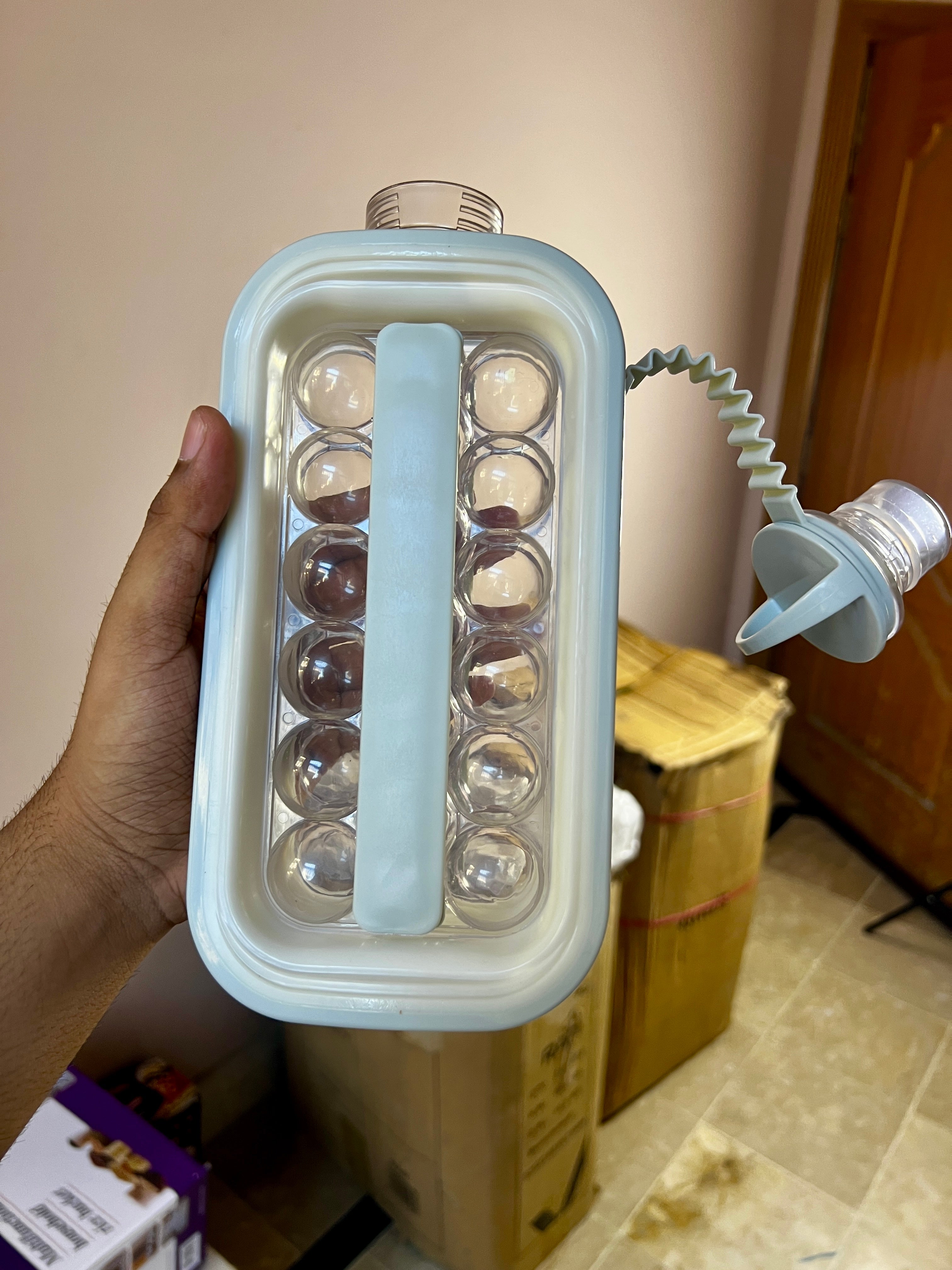 Urbn Mart - Ice Cube Making Bottle